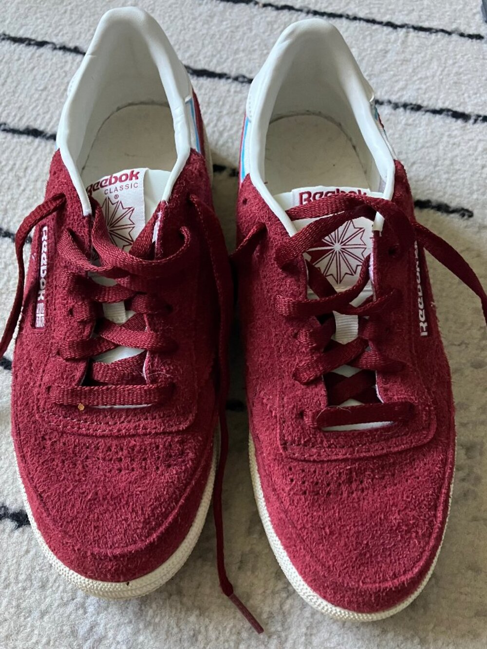 Rebok CLASSIC, US 7.5, maroon, suede